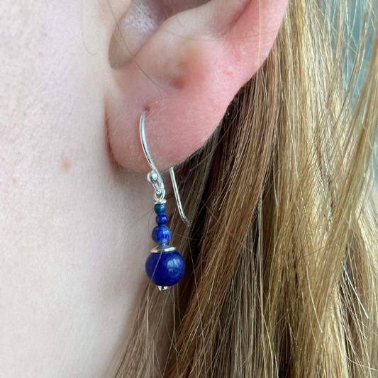 Ørering med agat, sølv og sodalit