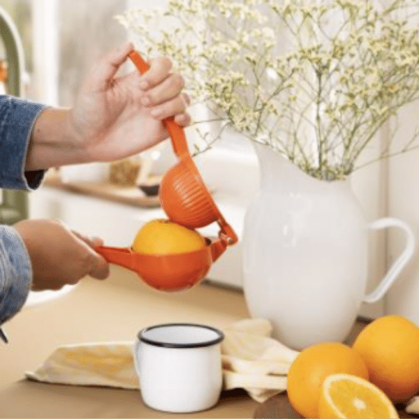 Appelsinpresser i orange - Ib Laursen