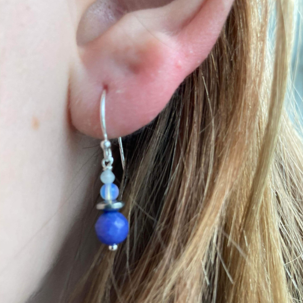 Ørering med agat, opalit og akvamarin