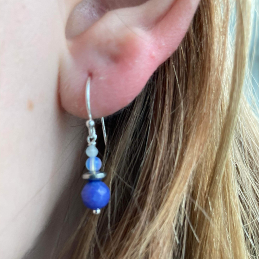 Ørering med agat, opalit og akvamarin