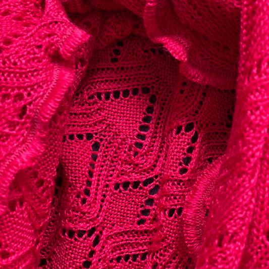 Susi sjal i farven magenta fra Invero