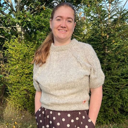 Ida kortærmet strik - Sand - Coffee Beanies