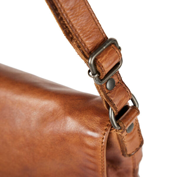 Medium Taske m/overslag - Cognac 098-11 - Pia ries