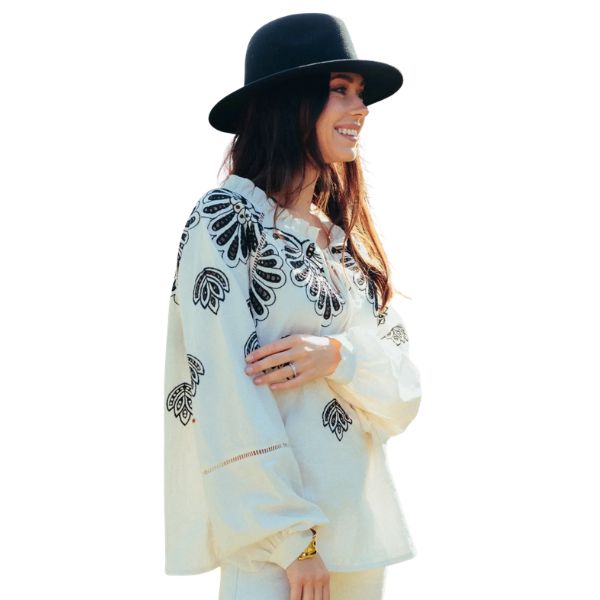Bluse - Sort broderi - Qnuz 