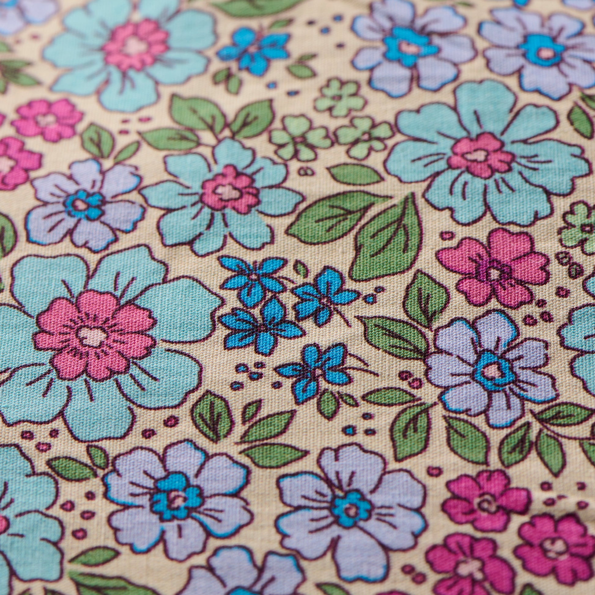 Pudebetræk 60*60 - Fuchsia blomster - Ib Laursen