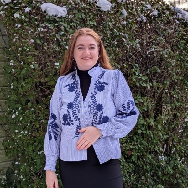 Skjorte m. broderi - Blå - Qnuz