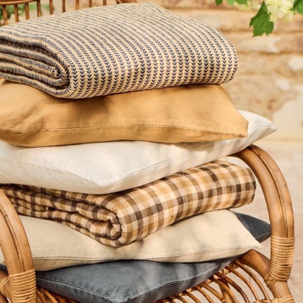 Quilt 130*180 - Mørkeblå stængler - Ib Laursen