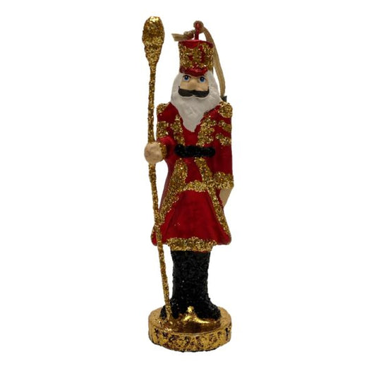 Nøddeknækker 2 Rød og guld Brug figurerne til at hænge i dit hjem og skabe glæde og stemning. Hæng den f.eks. i en troldhasselgren i stuen eller i vinduet eller ned fra lampen i hjørnet i køkkenet. Der er flere af modellerne, som børn vil elske, så også børneværelset er oplagt. Mange af figurerne kan også bruges til julepynt. Højde: 9 cm