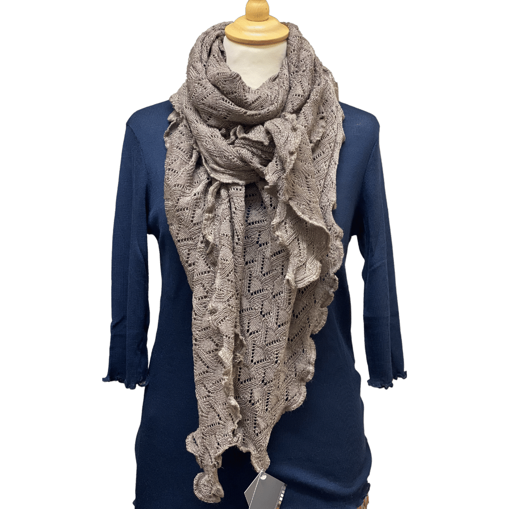 Susi sjal i farven earth fra Invero