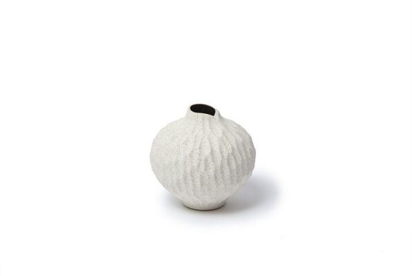 Vase - Line small - sand white - Lindform