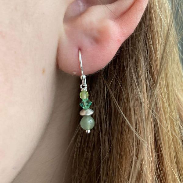 Sølv ørering med jade og peridot